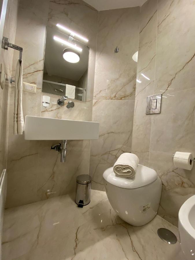 Paura Suite Apartment เนเปิลส์ ภายนอก รูปภาพ