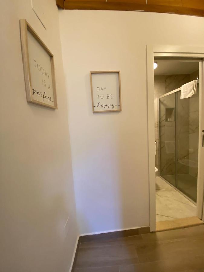 Paura Suite Apartment เนเปิลส์ ภายนอก รูปภาพ