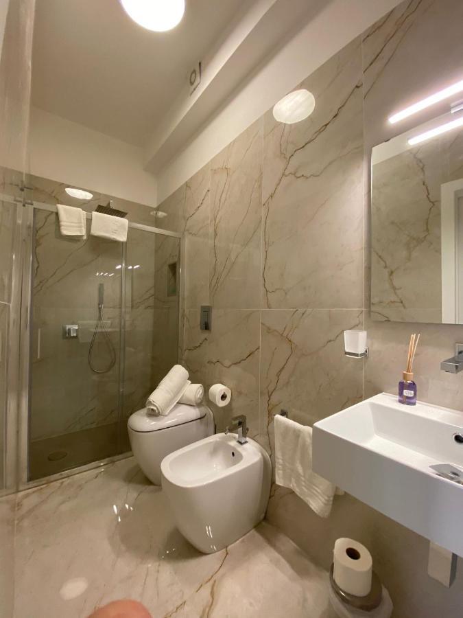 Paura Suite Apartment เนเปิลส์ ภายนอก รูปภาพ