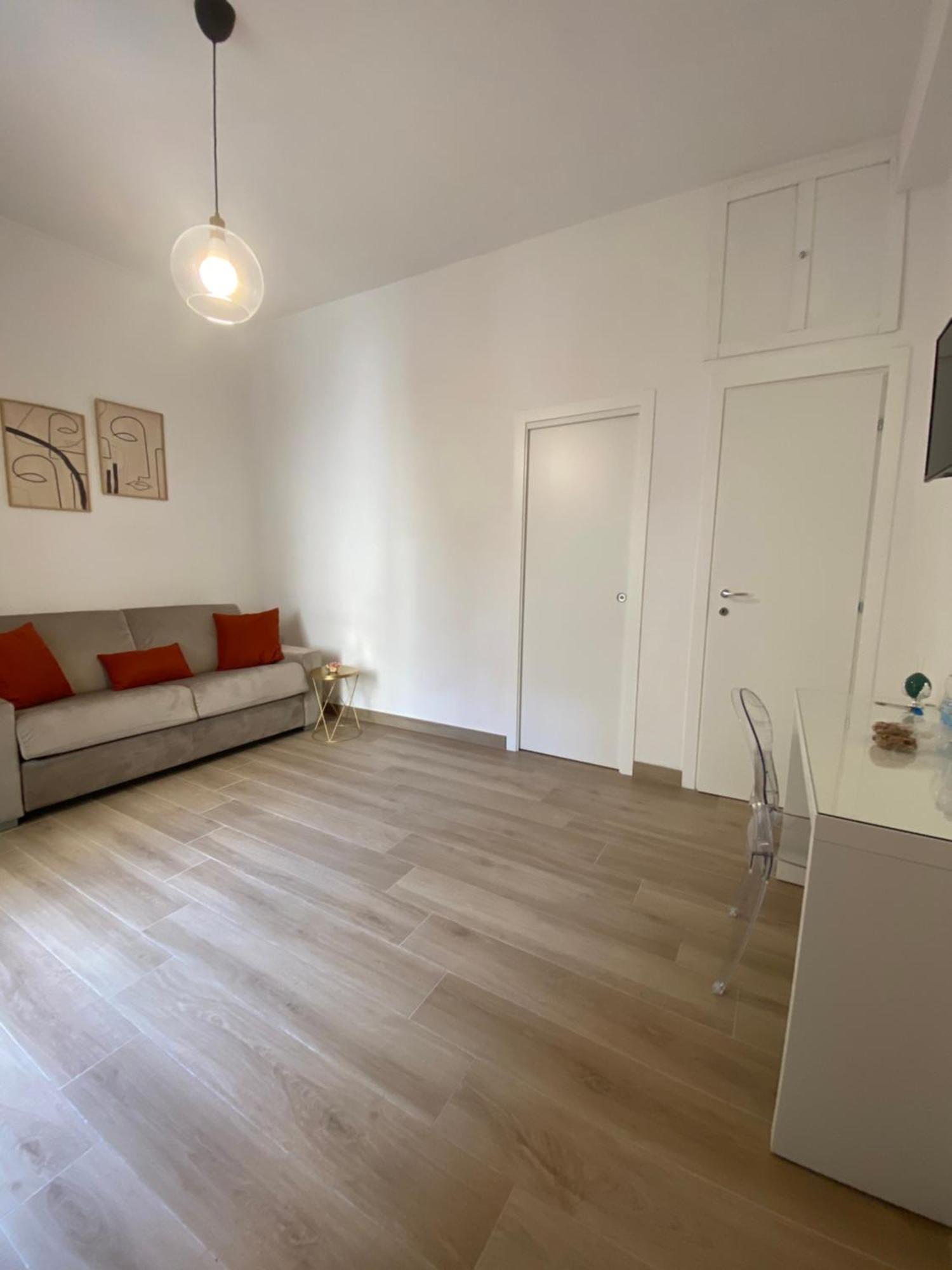 Paura Suite Apartment เนเปิลส์ ภายนอก รูปภาพ
