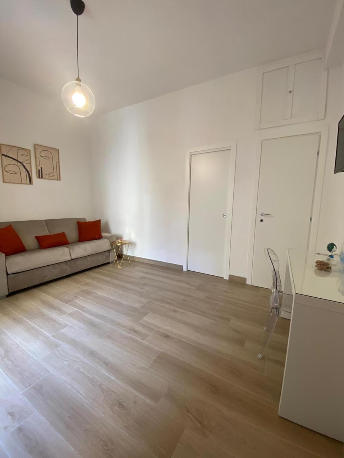 Paura Suite Apartment เนเปิลส์ ภายนอก รูปภาพ