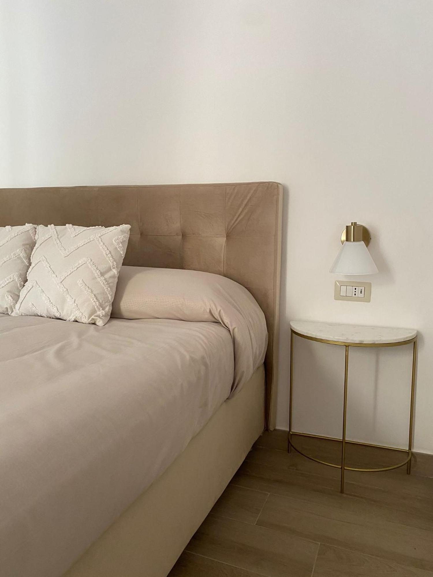 Paura Suite Apartment เนเปิลส์ ภายนอก รูปภาพ